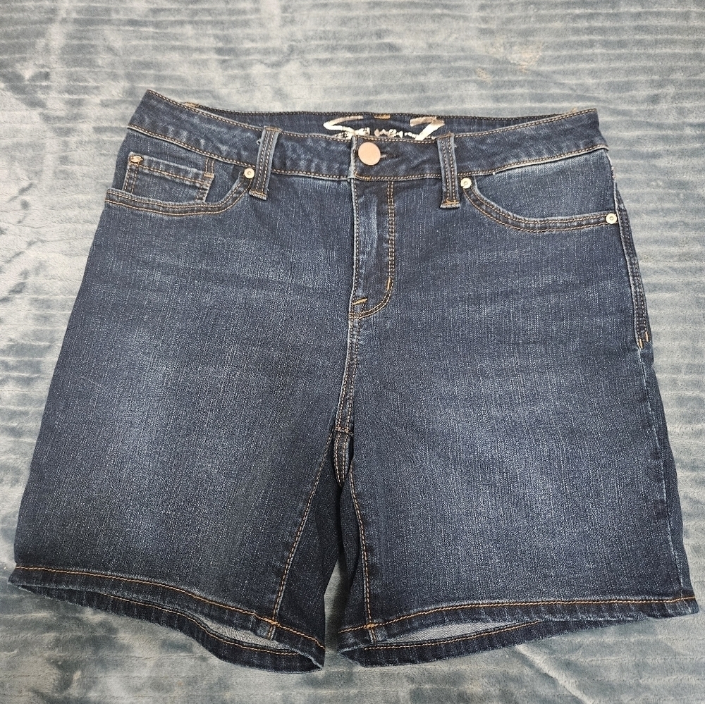 Seven7 dark wash weekend jean shorts!